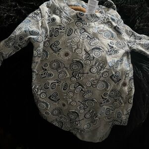 Gray Tractor-Print Long Sleeve Baby onesie